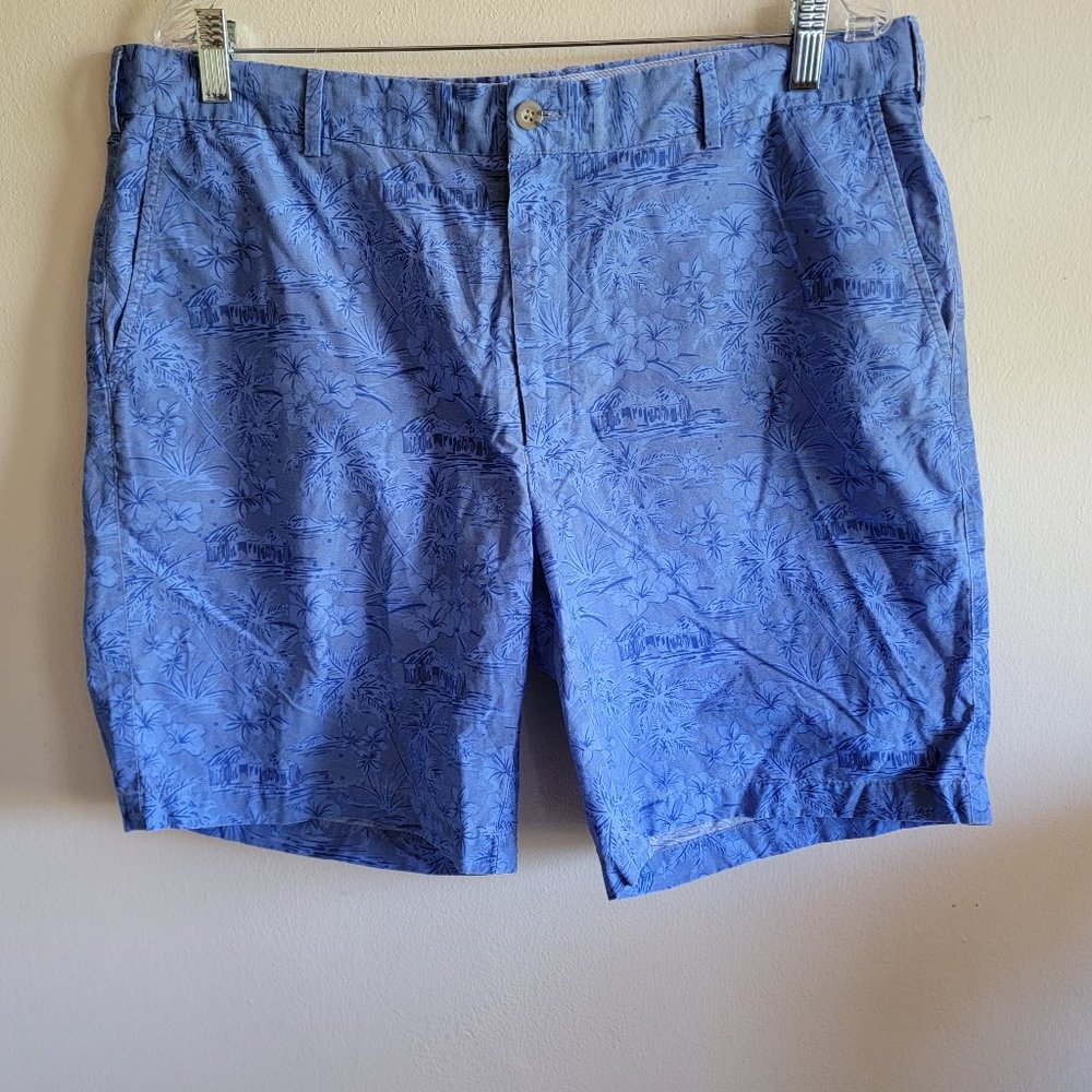 Peter Millar Blue Hawaiian Print Shorts Size 38